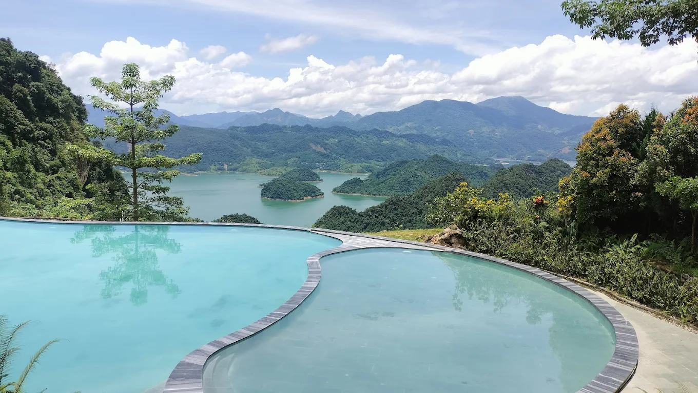 Ba Khan Village Resort Ba Khan Village Resort