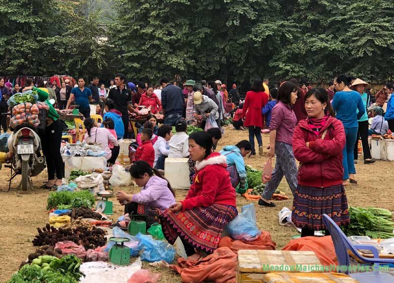Chợ phiên Mai Châu