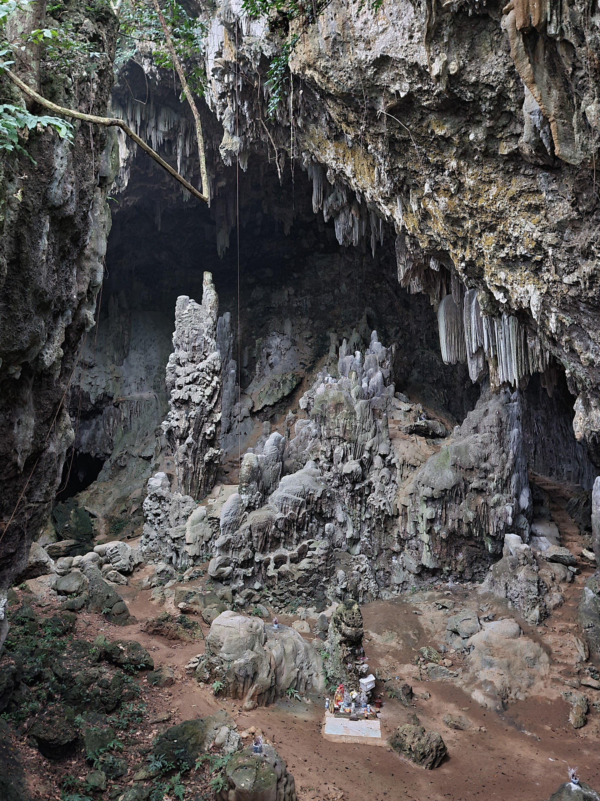 Hang Chiều, Mai Châu